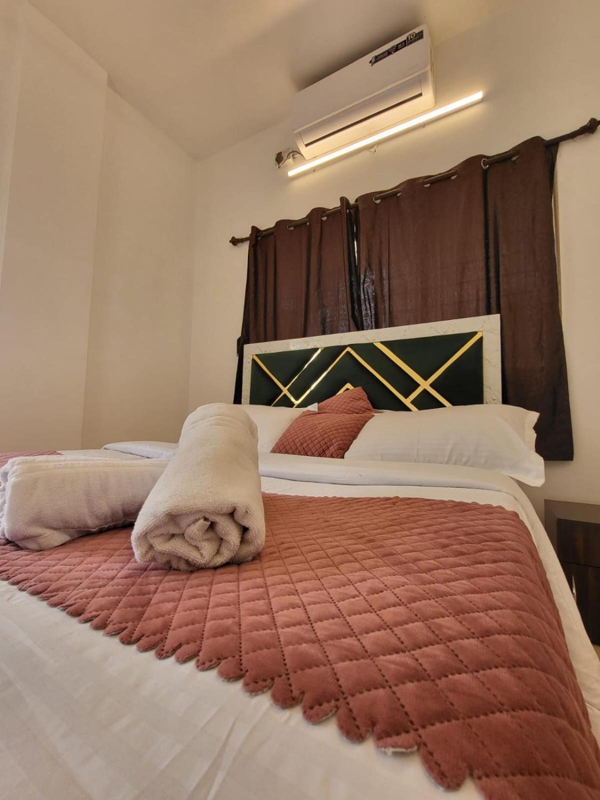 The Perfect Stays Mountain Paradise Villa 罗纳瓦拉 外观 照片
